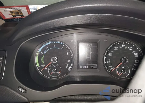 2013 Volkswagen Jetta Hybrid Sel z USA, uszkodzony, nr VIN 3VW637AJ6DM298409